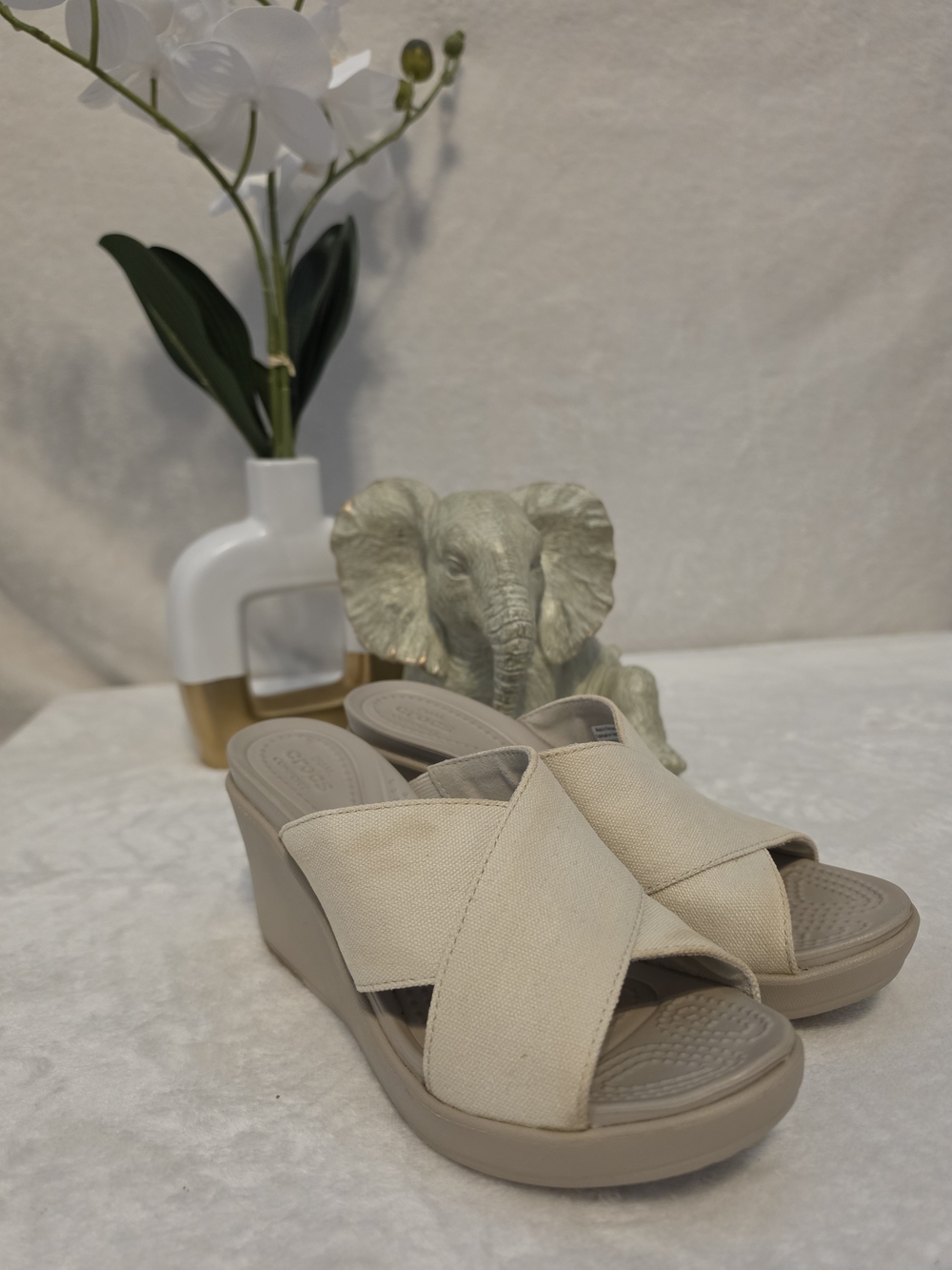 Women’s Beige Crocs Wedge Slide Sandals - Comfortable Cross-Strap Design